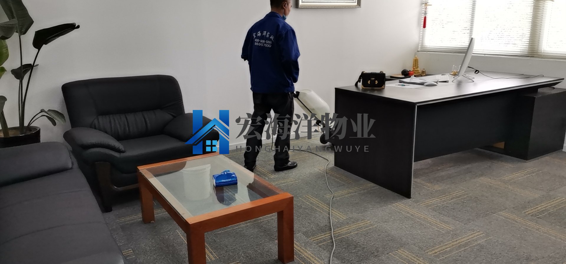 地毯上的污渍怎么清洗呢？
