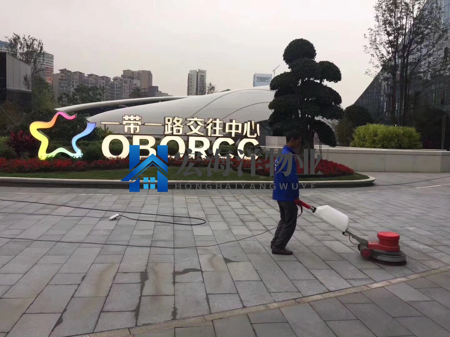 保洁公司做宣传选择墙体广告是否合适？